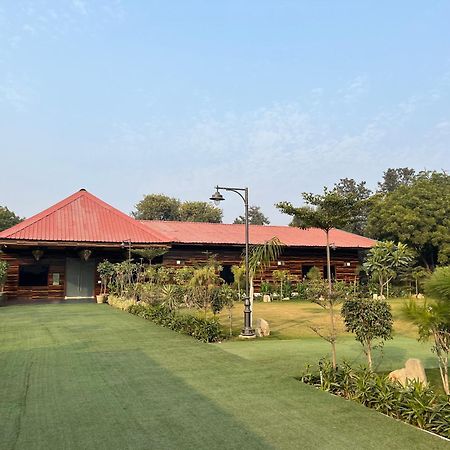 The Green Wood Palace I Farm House I Wedding I Party I 87Oo2O5865 Villa Gurgaon Esterno foto
