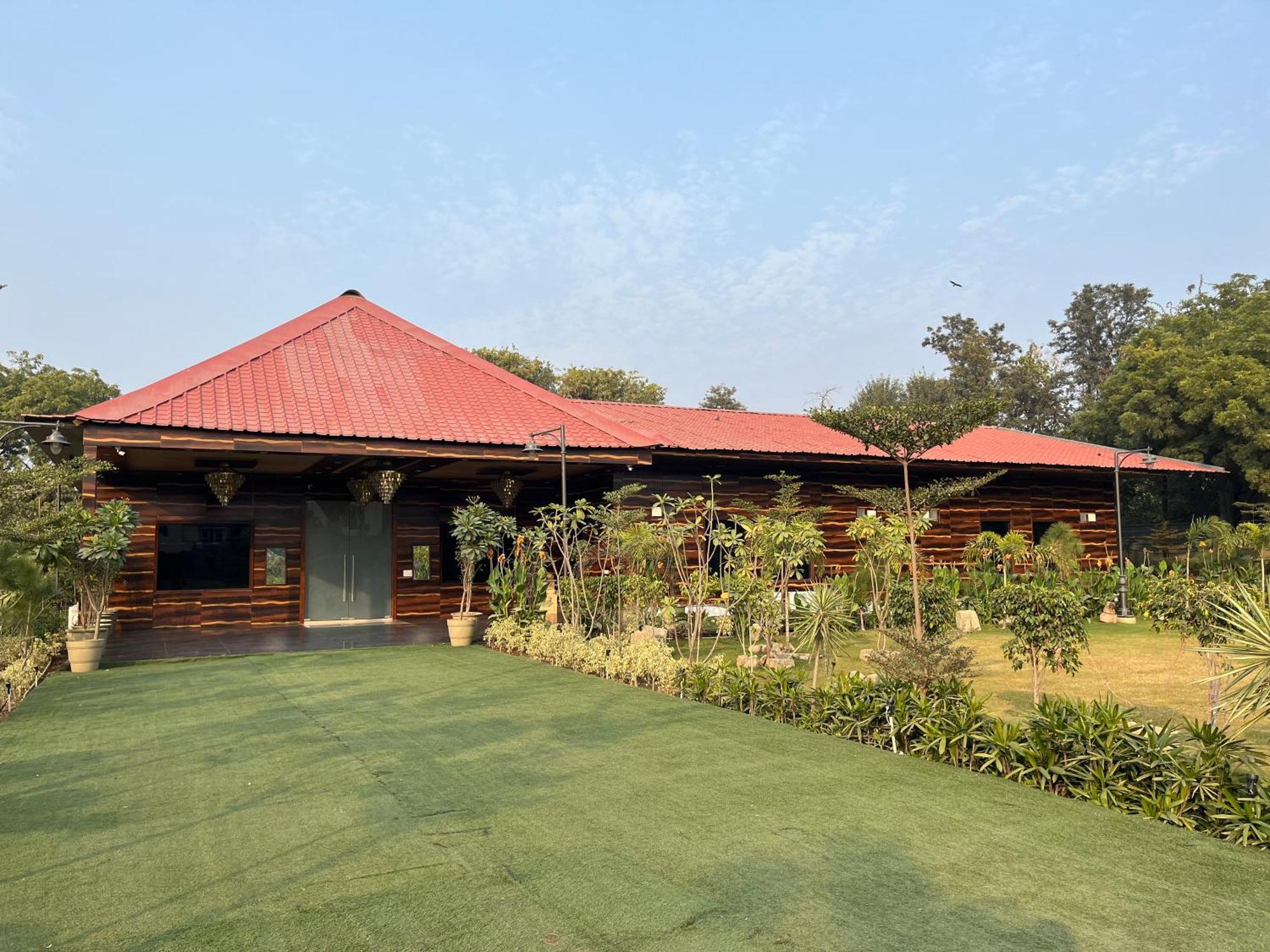 The Green Wood Palace I Farm House I Wedding I Party I 87Oo2O5865 Villa Gurgaon Esterno foto