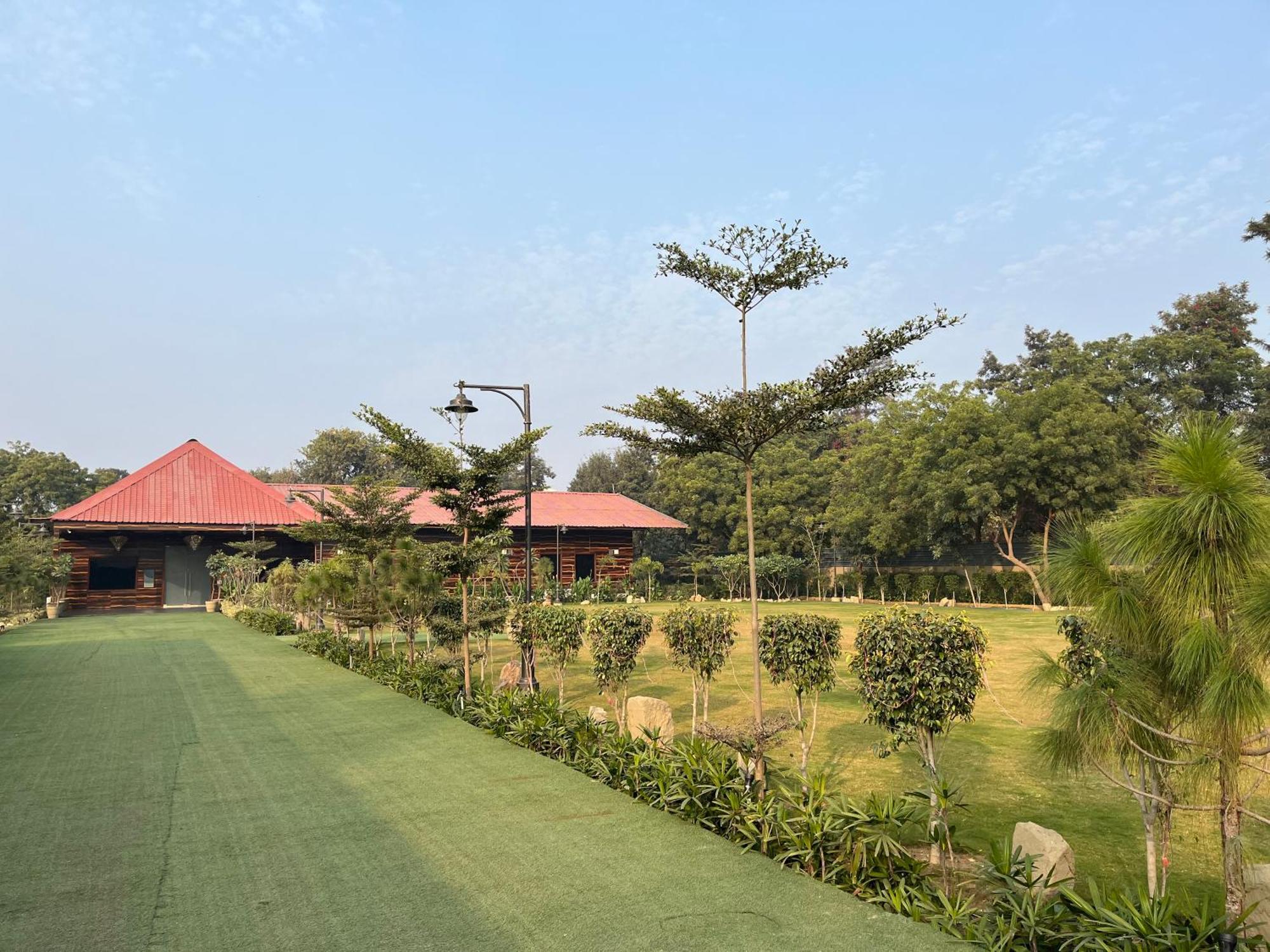 The Green Wood Palace I Farm House I Wedding I Party I 87Oo2O5865 Villa Gurgaon Esterno foto